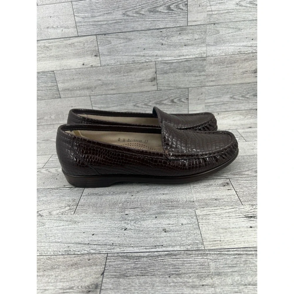 SAS Shoes Women's Brown Croc Embossed Loafers Comfort‎ Slip On Size 8N